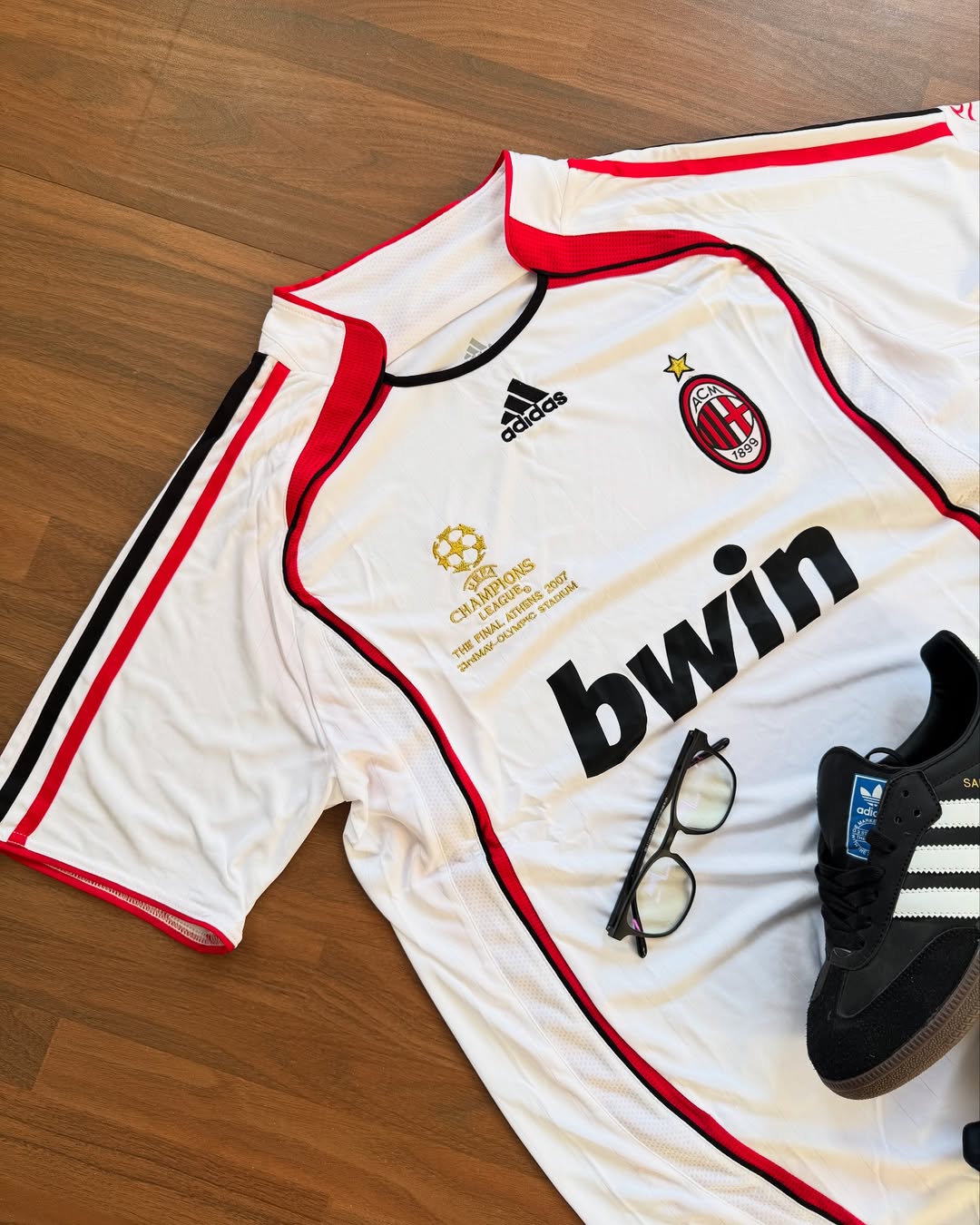 Classic AC Milan Casual Jersey & Jeans Combo
